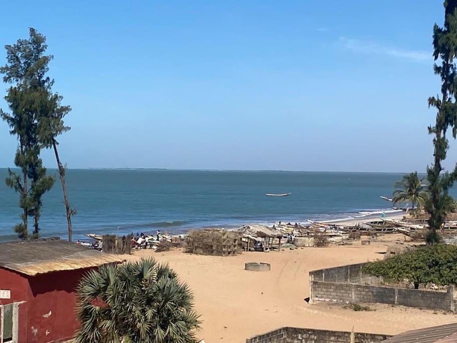 Petite Maison En Bord De Mer Palmarin Nguedj ภายนอก รูปภาพ